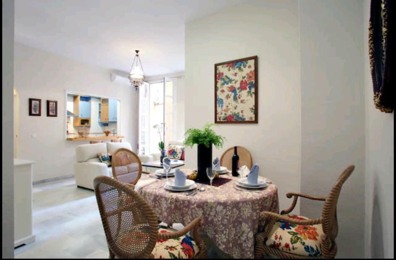 Apartamento Alcazaba มาลากา ภายนอก รูปภาพ
